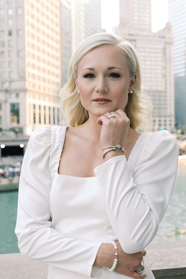 Anne & Ryan’s Chicago Skyline Engagement The White Wren